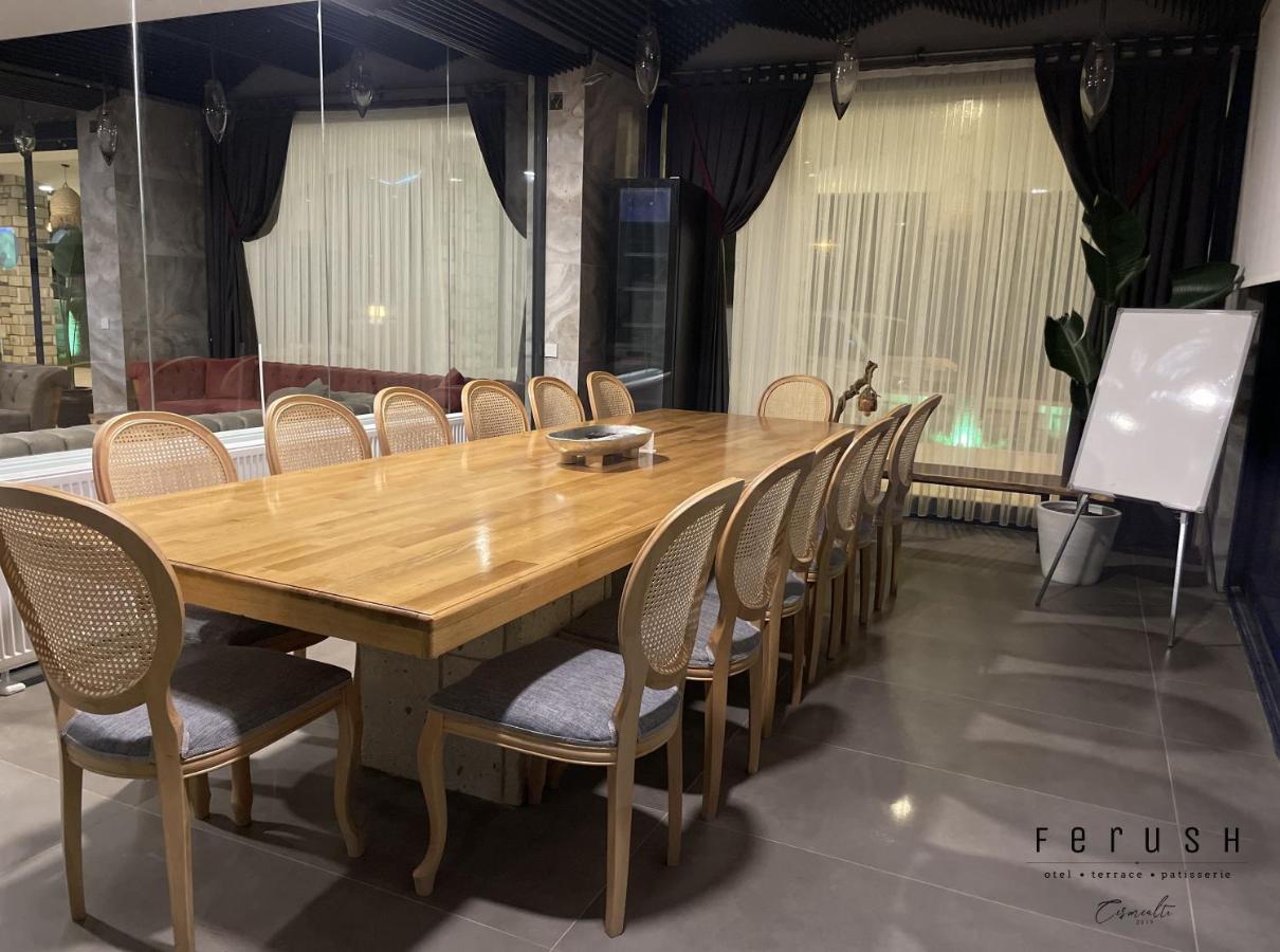 Ferush Boutique Hotel อูร์ลา ภายนอก รูปภาพ