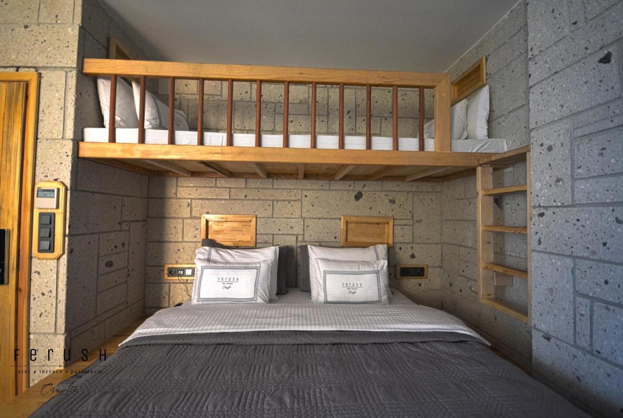 Ferush Boutique Hotel อูร์ลา ภายนอก รูปภาพ