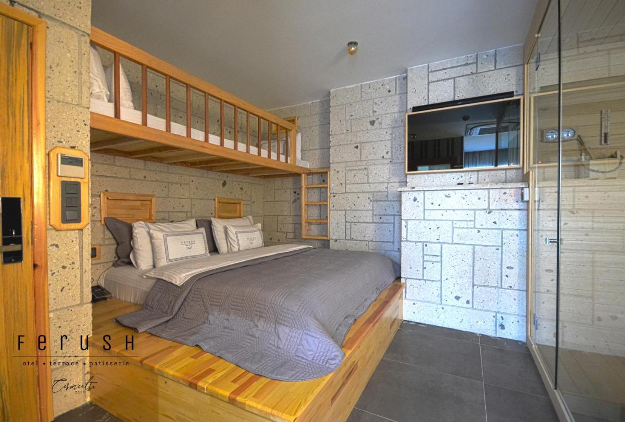 Ferush Boutique Hotel อูร์ลา ภายนอก รูปภาพ
