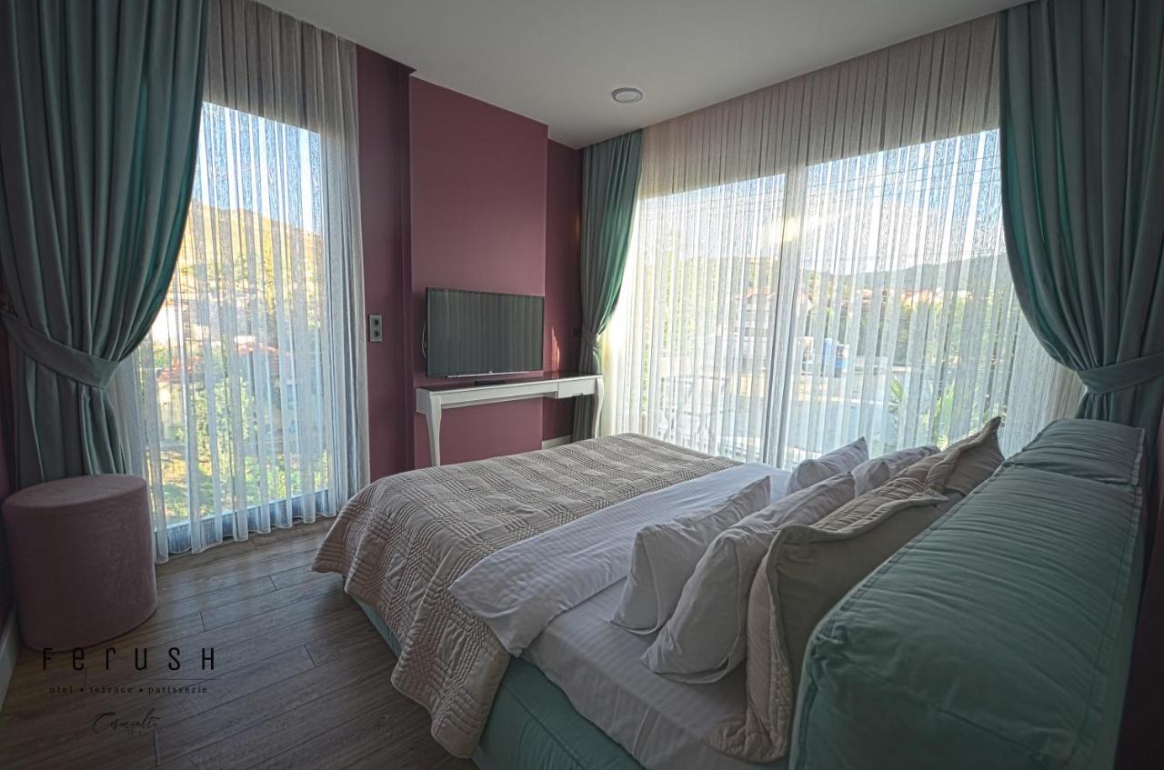 Ferush Boutique Hotel อูร์ลา ภายนอก รูปภาพ