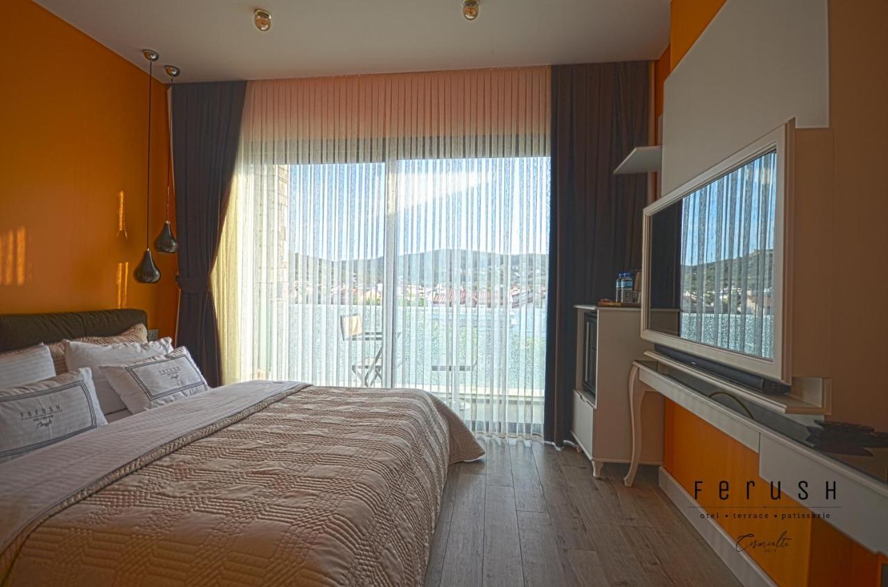Ferush Boutique Hotel อูร์ลา ภายนอก รูปภาพ
