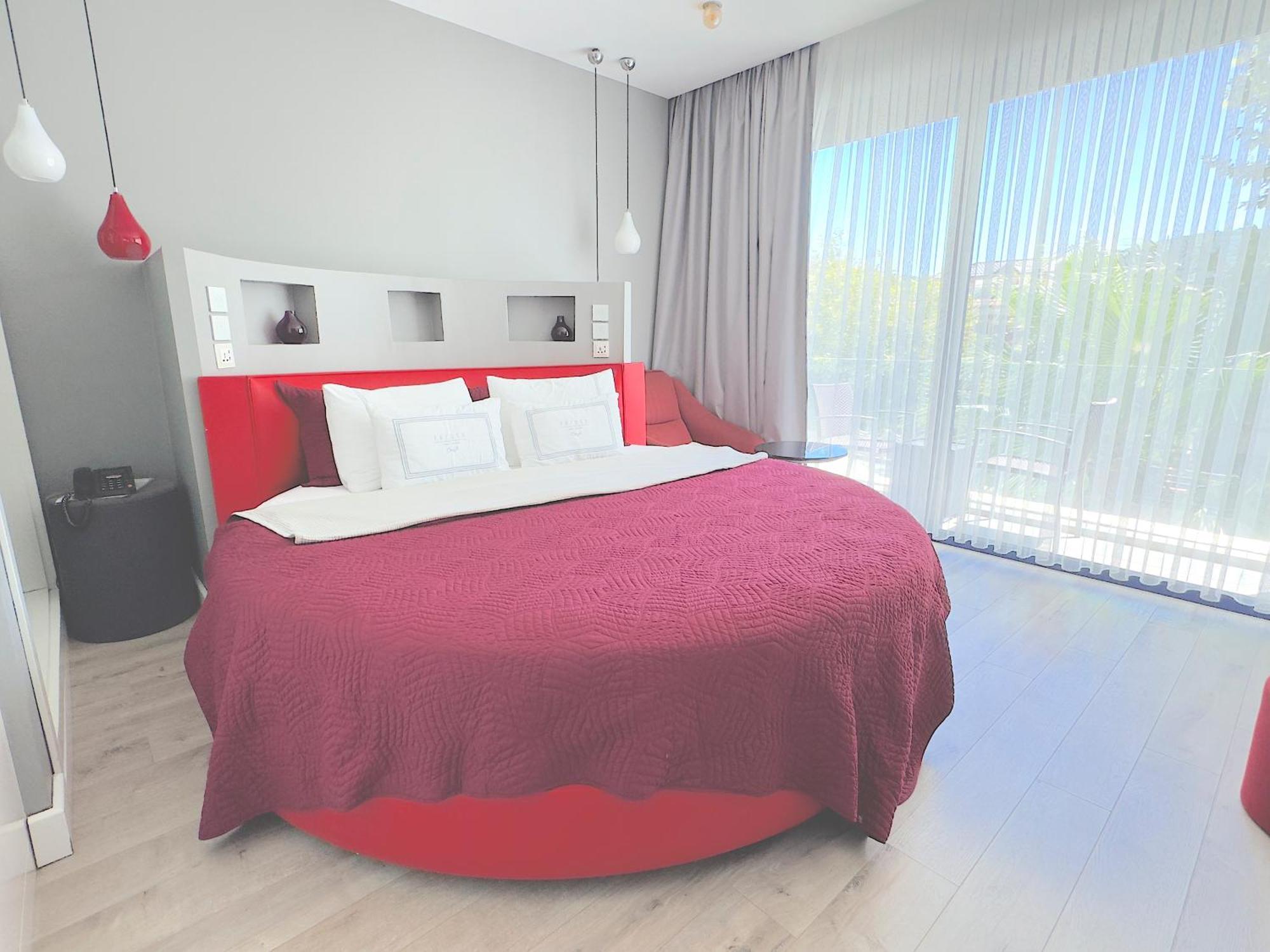 Ferush Boutique Hotel อูร์ลา ภายนอก รูปภาพ