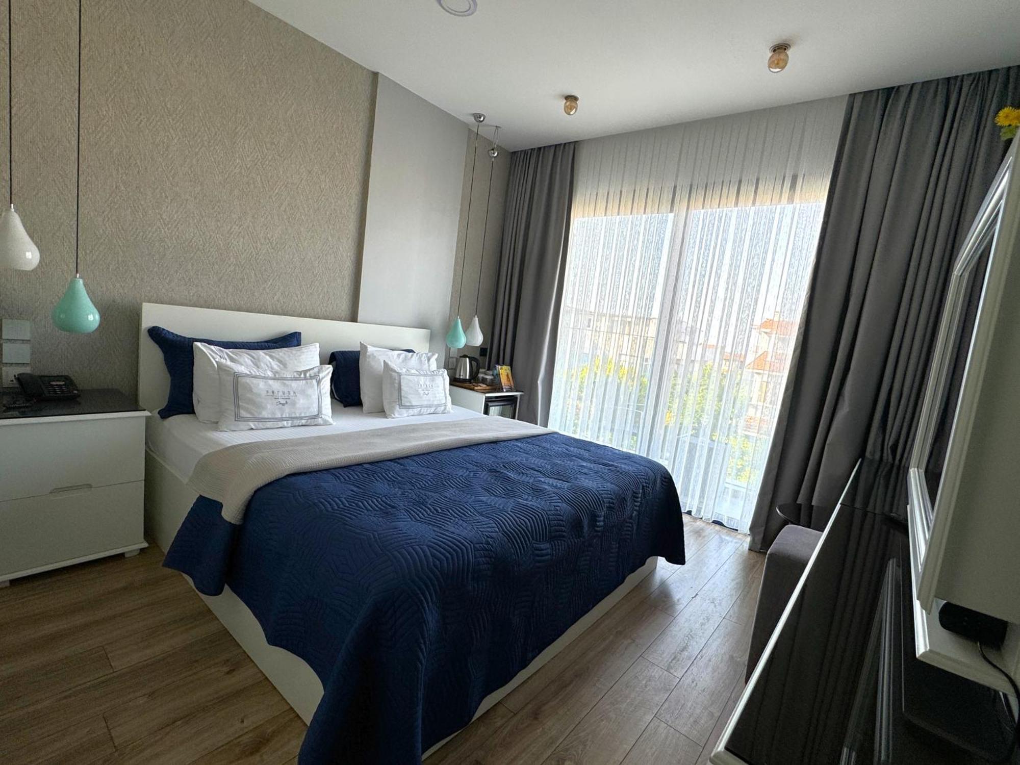 Ferush Boutique Hotel อูร์ลา ภายนอก รูปภาพ