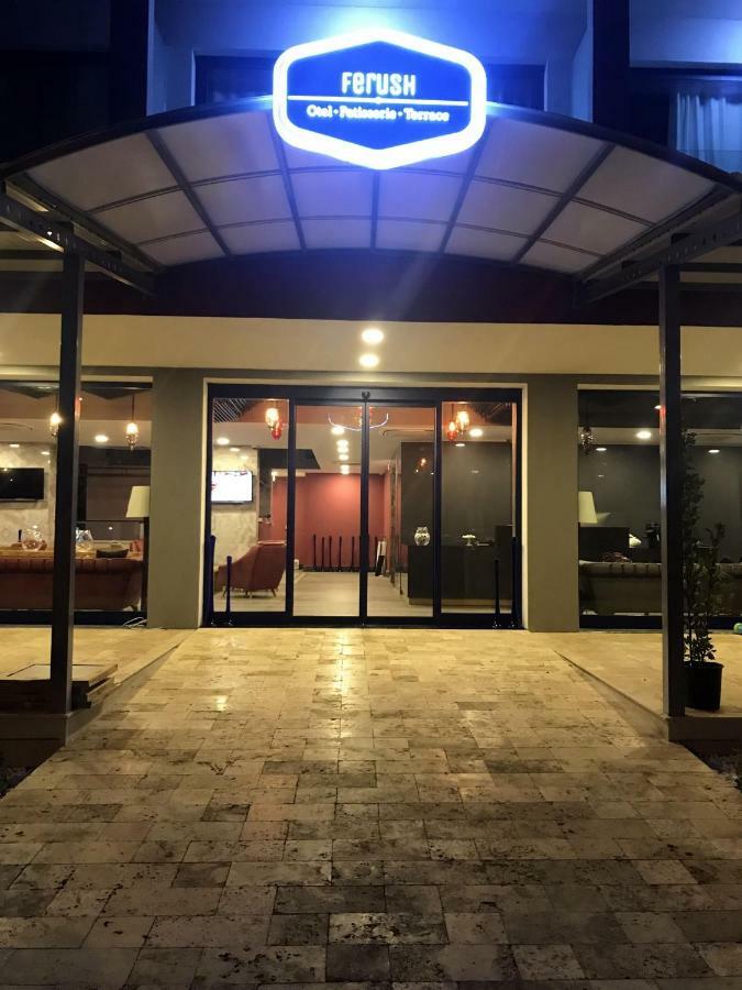 Ferush Boutique Hotel อูร์ลา ภายนอก รูปภาพ